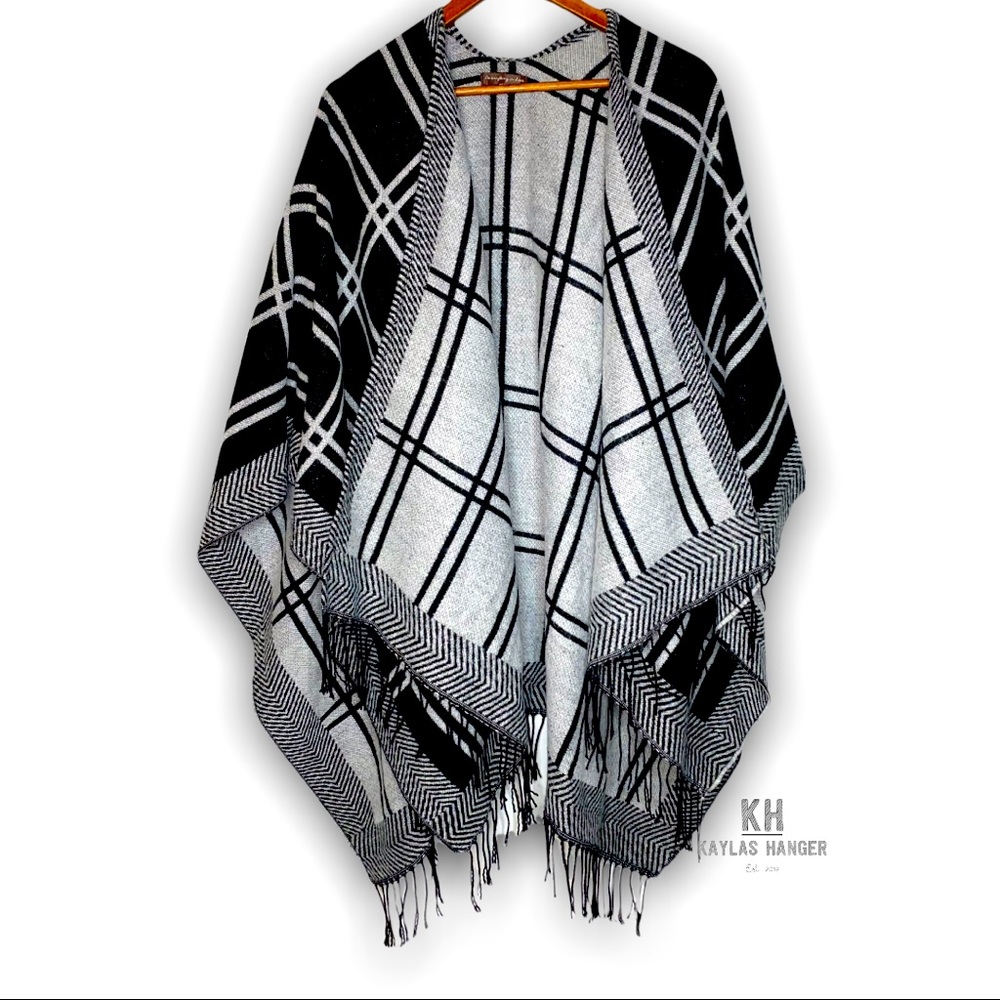 Do Everything With Love Knit Fringe Sweater Poncho One Size Black Gray